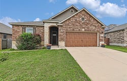 1008 Estes Park, Taylor, TX 76574