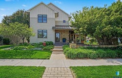 505 N Pasque Flower Trl, Brandon, SD 57005