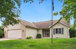 846 N Timberline Circle, Warsaw, IN 46582