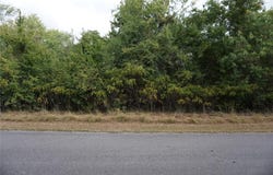 1935 Live Oak Drive, Kingston, OK 73439