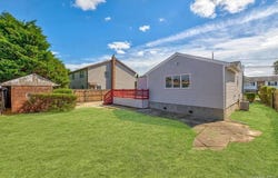 218 E Alhambra Avenue, Lindenhurst, NY 11757