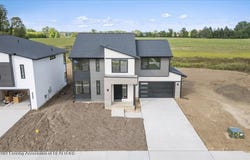 15270 Nottingham Fields Parkway, Lansing, MI 48906
