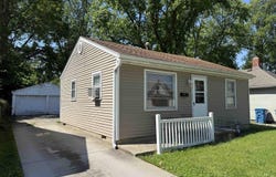 2238 E Stuart Street, Springfield, IL 62703