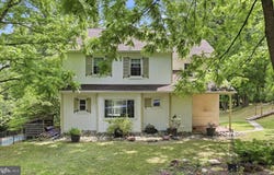 575 W VALLEY Road, WAYNE, PA 19087