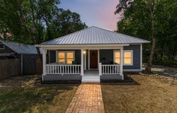217 N Bishop St, San Marcos, TX 78666