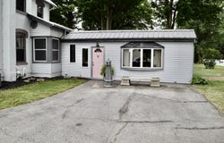 231 S Fremont Road, Coldwater, MI 49036