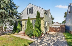 5902 Morningside Drive, Parma, OH 44129
