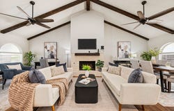 633 Lewis Drive, Hurst, TX 76054