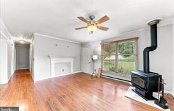 4060 MOUNT Road, ASTON, PA 19014