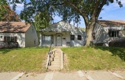 2317 Charlotte Avenue, Fort Wayne, IN 46805-3712