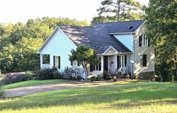 90 LIGHT Pt, Savannah, TN 38372-5858