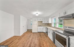 1305 KRAMER MILL Road, DENVER, PA 17517