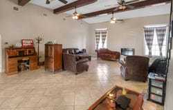 2504 Schwab, Seguin, TX 78155