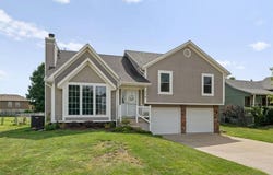 715 Shiloh Drive, Raymore, MO 64083