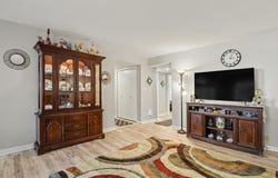 1447 Wildflower Way, South Bend, IN 46617-1047