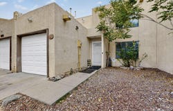 220 Shawnee Court SE, Albuquerque, NM 87108