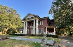 406 E Academy St, Paris, AR 72855