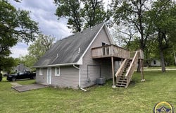 621 S Ash ST, Lyndon, KS 66451