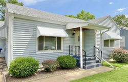 206 SW 24th ST, Topeka, KS 66611