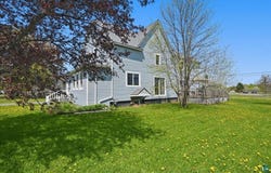 2811 E 3rd St, Superior, WI 54880