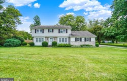 20 FOX RUN Drive, YORK, PA 17403