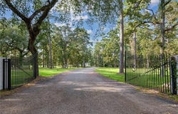 194 BELLE TERRE Boulevard, Covington, LA 70433