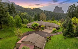 262 E BEACON HIGHLAND Rd, Stevenson, WA 98648