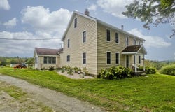 54 Gibbs Rd, Blandford, MA 01008
