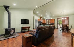 133 Old Stage Loop, Weed, CA 96067-2241