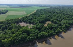 487th Ln, Chambersburg, IL 62323