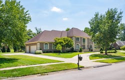 7119 Windham Pkwy, Prospect, KY 40059