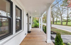540 Middle Highway, Barrington, RI 02806
