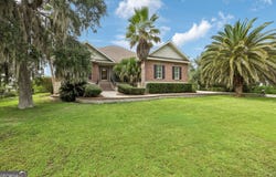 915 Riverview Drive E, St. Marys, GA 31558