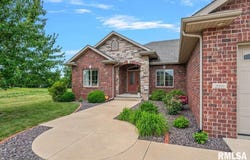 2009 Old Ironbridge Drive, Chatham, IL 62629