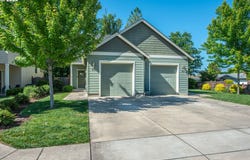 903 HOWARD Ave, Eugene, OR 97404