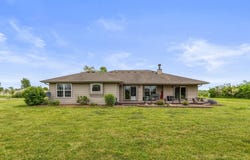 2665 Private Access 374 E, Mahomet, IL 61853
