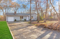 51 Ocean Avenue, Hampton Bays, NY 11946