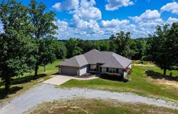 4951 Dixie Lane, Benton, AR 72019