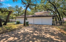 520 Circleview Drive S, Hurst, TX 76054