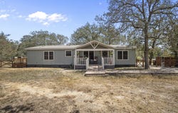 170 Savannah Grove, Von Ormy, TX 78073