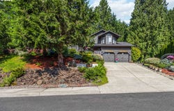 209 W BEACON HILL Dr, Longview, WA 98632