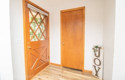 602 1st St, Hull, IA 51239