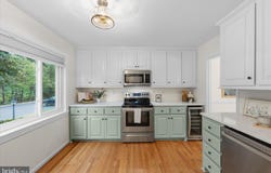 10413 COURTHOUSE Drive, FAIRFAX, VA 22030