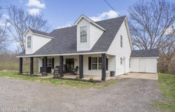 2138 Bethel Road, Coldwater, MS 38618