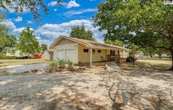 1500 E 35th Ave, Hutchinson, KS 67502