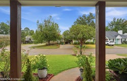 1433 Barnett Bend Circle, Brandon, MS 39047