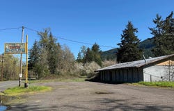40144 Big Fall Creek Rd, Fall Creek, OR 97438