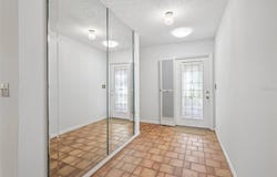 2017 HAMPSTEAD Circle, SUN CITY CENTER, FL 33573
