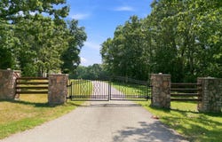 2148 Private Road 2421, Mountain View, MO 65548