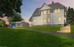3223 W Pleasant Valley Road, Parma, OH 44134
